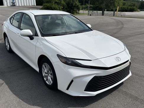 Used 2025 Toyota Camry LE FWD image 2