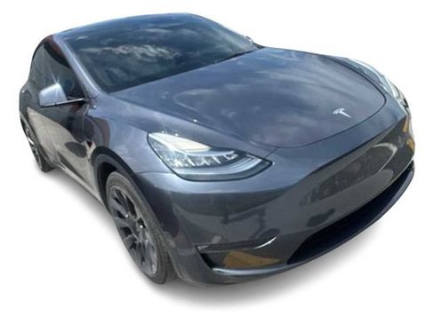 Used 2022 Tesla Model Y Long Range AWD/4WD image 3