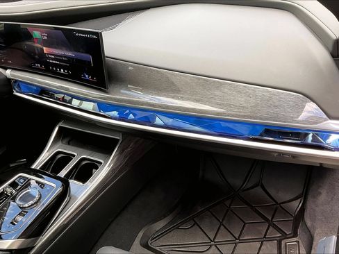 Used 2024 BMW i7 eDrive50 RWD image 22