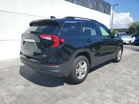 Used 2024 GMC Terrain SLE w/ Driver Convenience Package FWD image 6