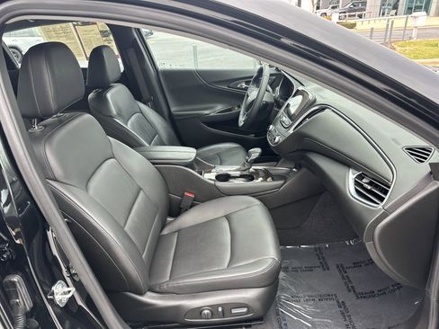 Used 2023 Chevrolet Malibu LT image 33