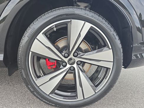 New 2025 Audi SQ5 Premium Plus image 32
