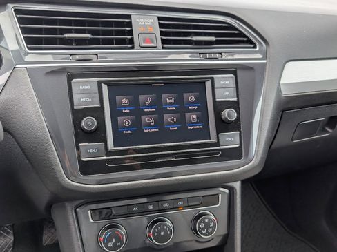 Used 2021 Volkswagen Tiguan S image 18