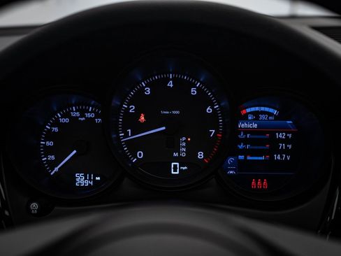 Certified 2024 Porsche Macan image 27