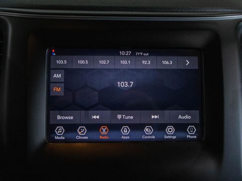 Used 2021 Jeep Cherokee Latitude image 8