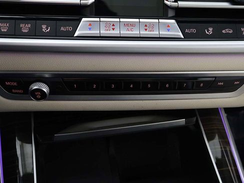 Used 2021 BMW X5 xDrive40i w/ Premium Package 2 image 56