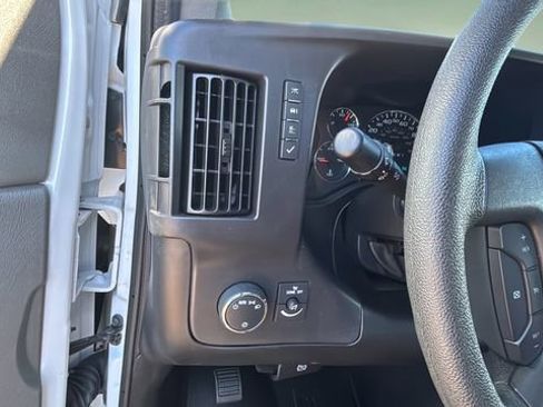 Used 2024 Chevrolet Express 3500 LT w/ LT Preferred Equipment Group RWD image 21