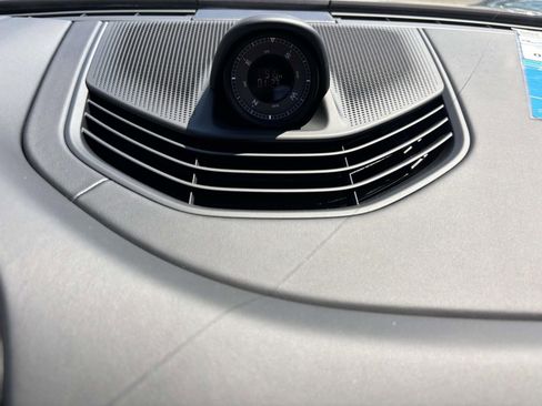 New 2026 Porsche Taycan 4S AWD/4WD image 36