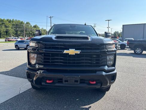 Used 2024 Chevrolet Silverado 2500 Custom w/ Custom Value Package AWD/4WD image 12