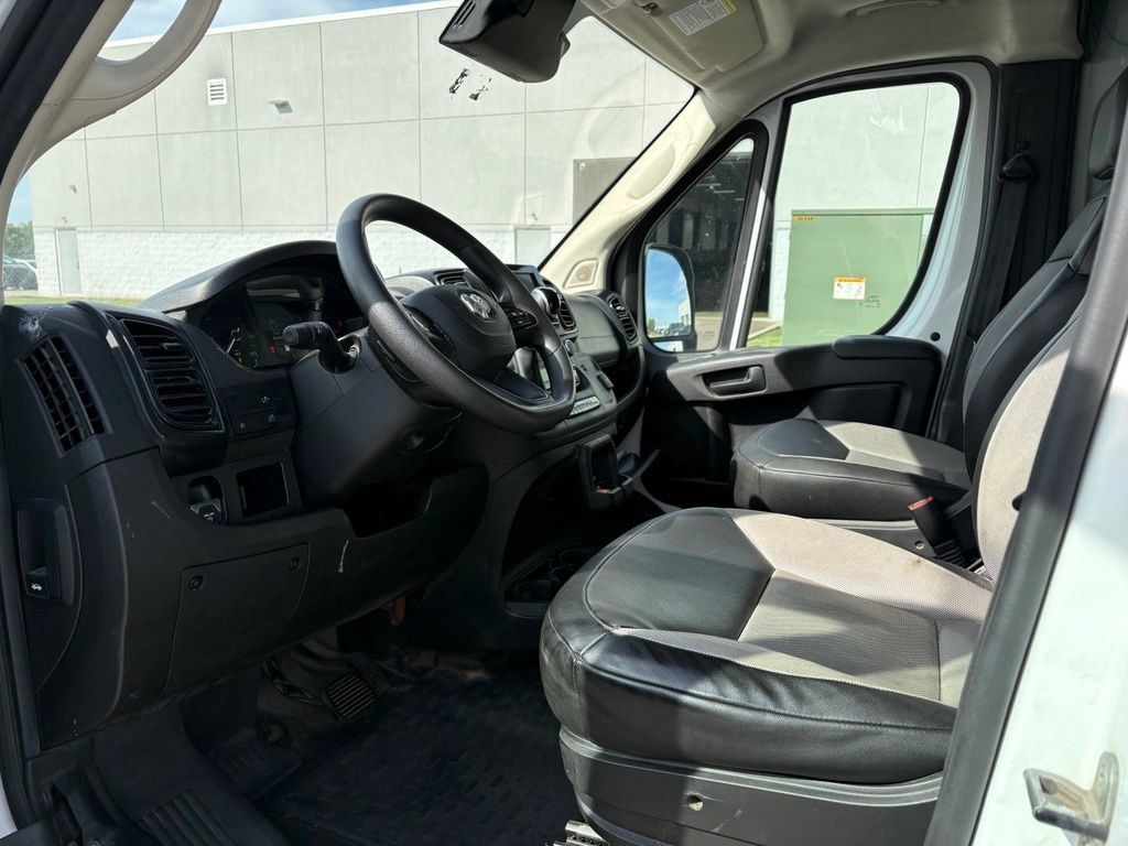 Used 2024 RAM ProMaster 2500 w/ Convenience Group FWD image 8