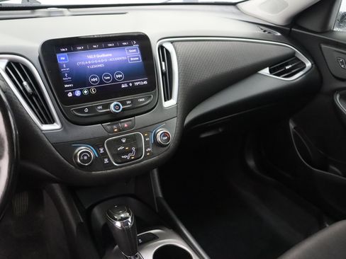Used 2020 Chevrolet Malibu RS w/ LPO, Convenience Package 1 FWD image 16