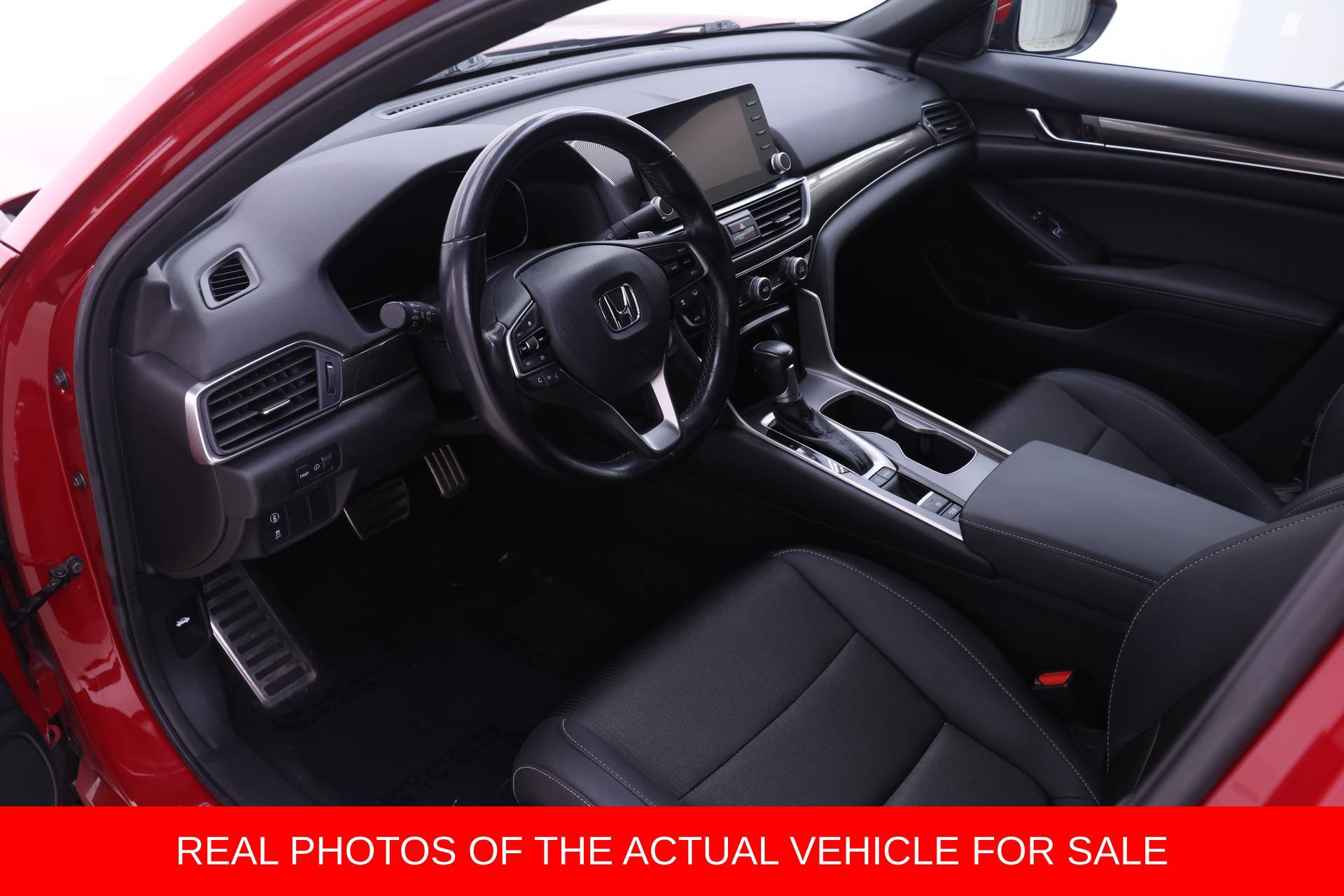 Used 2020 Honda Accord Sport image 3
