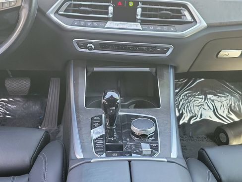Used 2022 BMW X5 xDrive45e w/ Climate Comfort Package AWD/4WD image 20