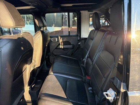 Used 2021 Jeep Wrangler Sahara w/ Cold Weather Group image 10