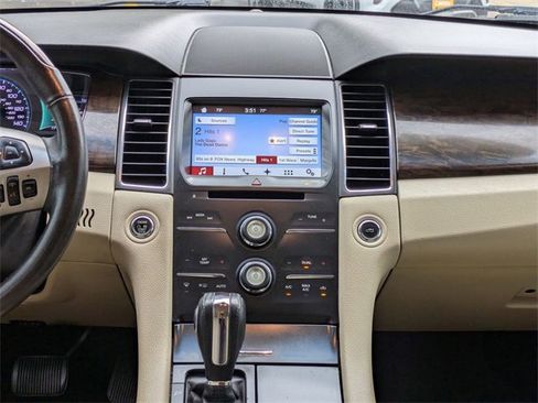 Used 2016 Ford Taurus Limited image 18