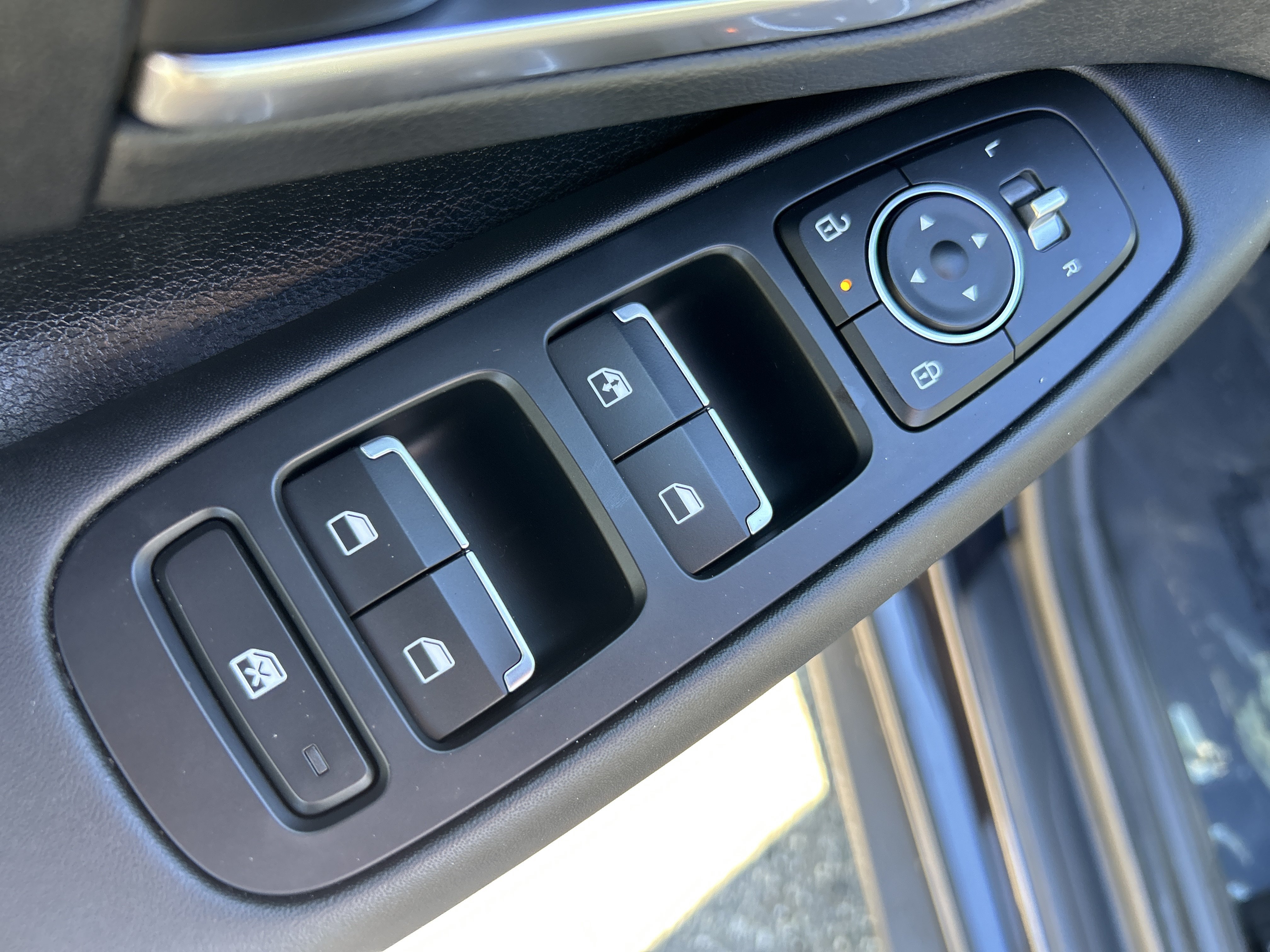 Certified 2025 Hyundai Sonata SE FWD image 20