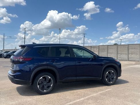 Certified 2025 Nissan Rogue SV AWD/4WD image 24