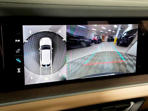 Used 2026 Porsche Cayenne image 18