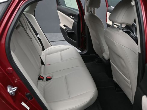 Used 2022 Honda Insight Touring image 12