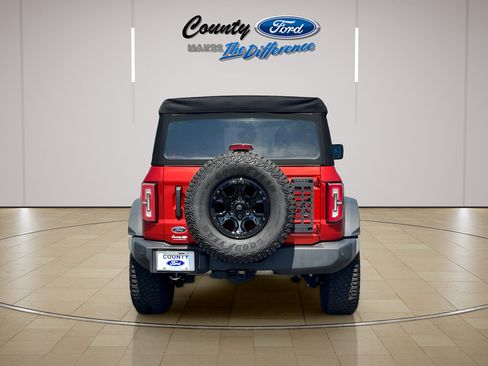 Used 2023 Ford Bronco Wildtrak AWD/4WD image 13