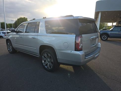 Used 2015 GMC Yukon XL Denali w/ Premium Package AWD/4WD image 3