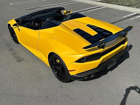 Used 2017 Lamborghini Huracan LP 610-4 AWD/4WD image 6