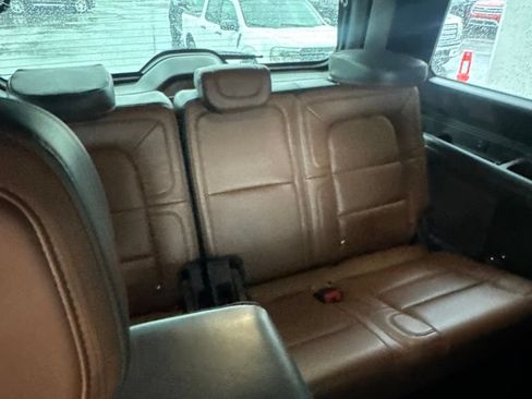 Used 2022 Lincoln Navigator Reserve RWD image 13