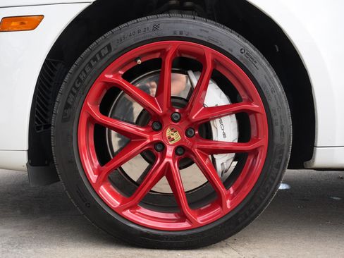 Used 2024 Porsche Macan GTS AWD/4WD image 30