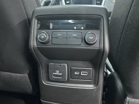Certified 2023 GMC Acadia SLE w/ Driver Convenience Package AWD/4WD image 20