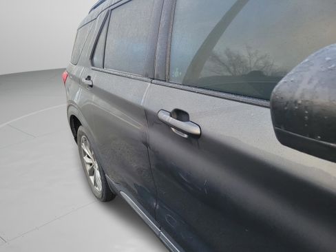 Used 2020 Ford Explorer XLT w/ Equipment Group 202A image 21