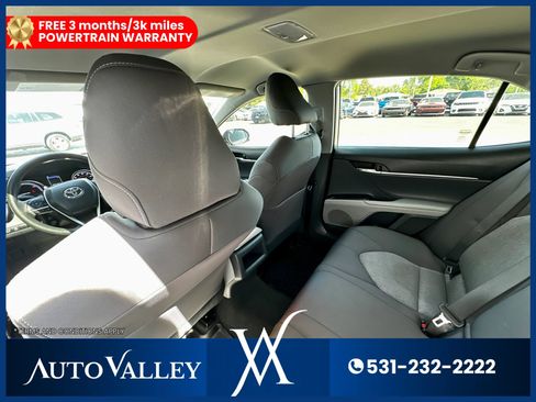 Used 2021 Toyota Camry LE image 22