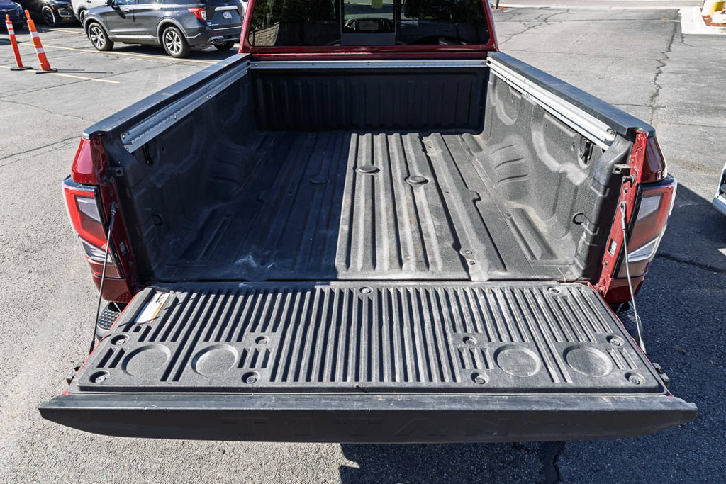 Used 2024 Nissan Titan Platinum Reserve AWD/4WD image 6