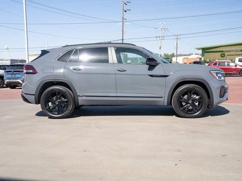 New 2026 Volkswagen Atlas Cross Sport SEL R-Line AWD/4WD image 7