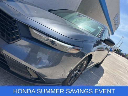 Used 2025 Honda Accord SE image 4