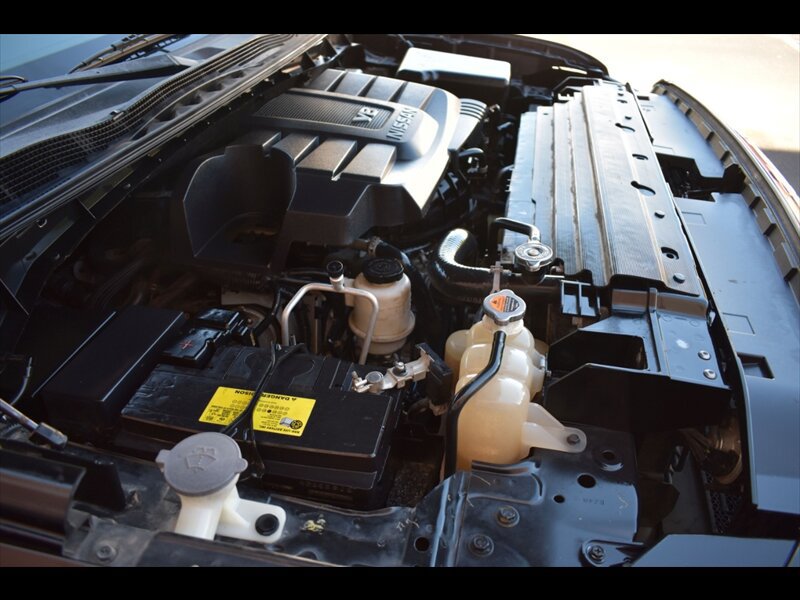 Used 2018 Nissan Titan SV w/ SV Convenience Package RWD image 40