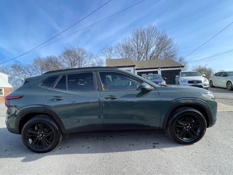 Used 2025 Chevrolet Trax LT w/ Driver Confidence Package FWD image 7