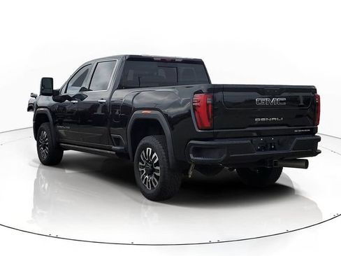 Used 2025 GMC Sierra 2500 Denali Ultimate w/ Snow Plow Prep/Camper Package AWD/4WD image 4