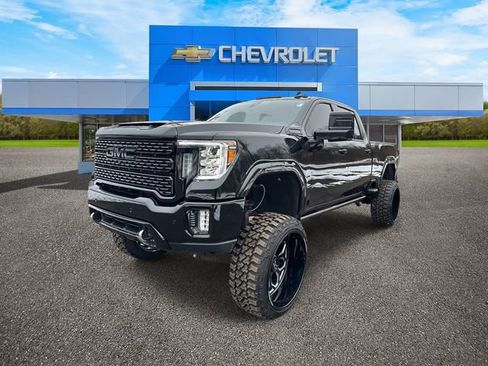 Used 2021 GMC Sierra 2500 Denali w/ Denali Black Diamond Edition image 2