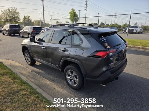 Used 2024 Toyota RAV4 LE AWD/4WD image 7