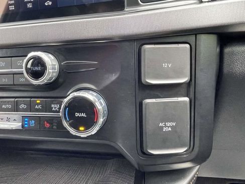 Used 2024 Ford F350 Platinum AWD/4WD image 25