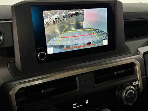 Used 2025 Toyota Tacoma SR5 image 18