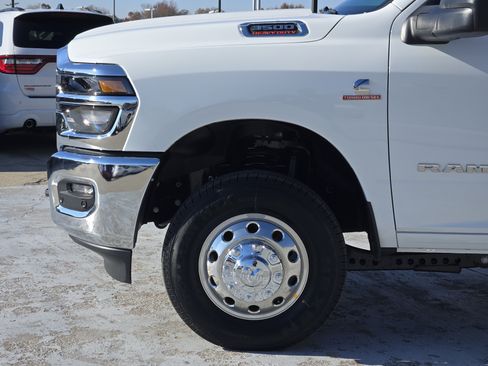 New 2026 RAM 3500 Lone Star AWD/4WD image 5
