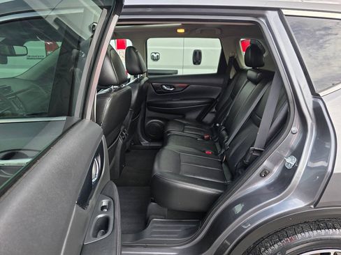 Used 2020 Nissan Rogue SL w/ Premium Package FWD image 23