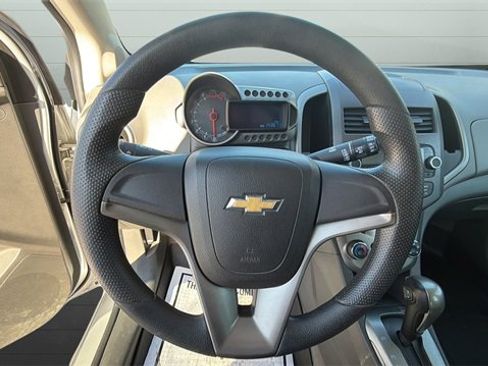 Used 2012 Chevrolet Sonic LT image 11