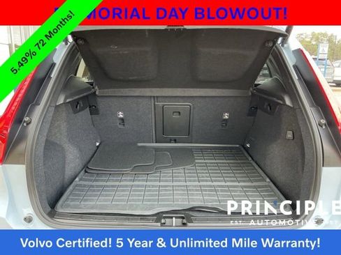 Certified 2024 Volvo XC40 B5 Ultimate w/ Protection Package Premier AWD/4WD image 15