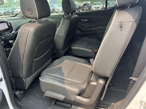 Used 2023 Chevrolet Traverse Premier w/ Redline Edition AWD/4WD image 11