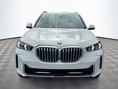 Used 2024 BMW X5 xDrive40i w/ Premium Package AWD/4WD image 2