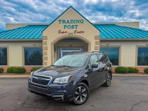 Used 2018 Subaru Forester 2.5i Limited AWD/4WD image 2