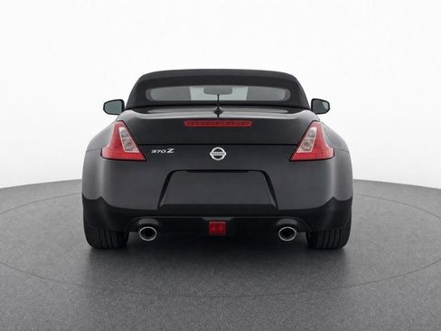 Used 2014 Nissan 370Z Touring w/ Navigation Package RWD image 6