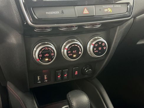 Used 2024 Mitsubishi Outlander Sport SE image 23